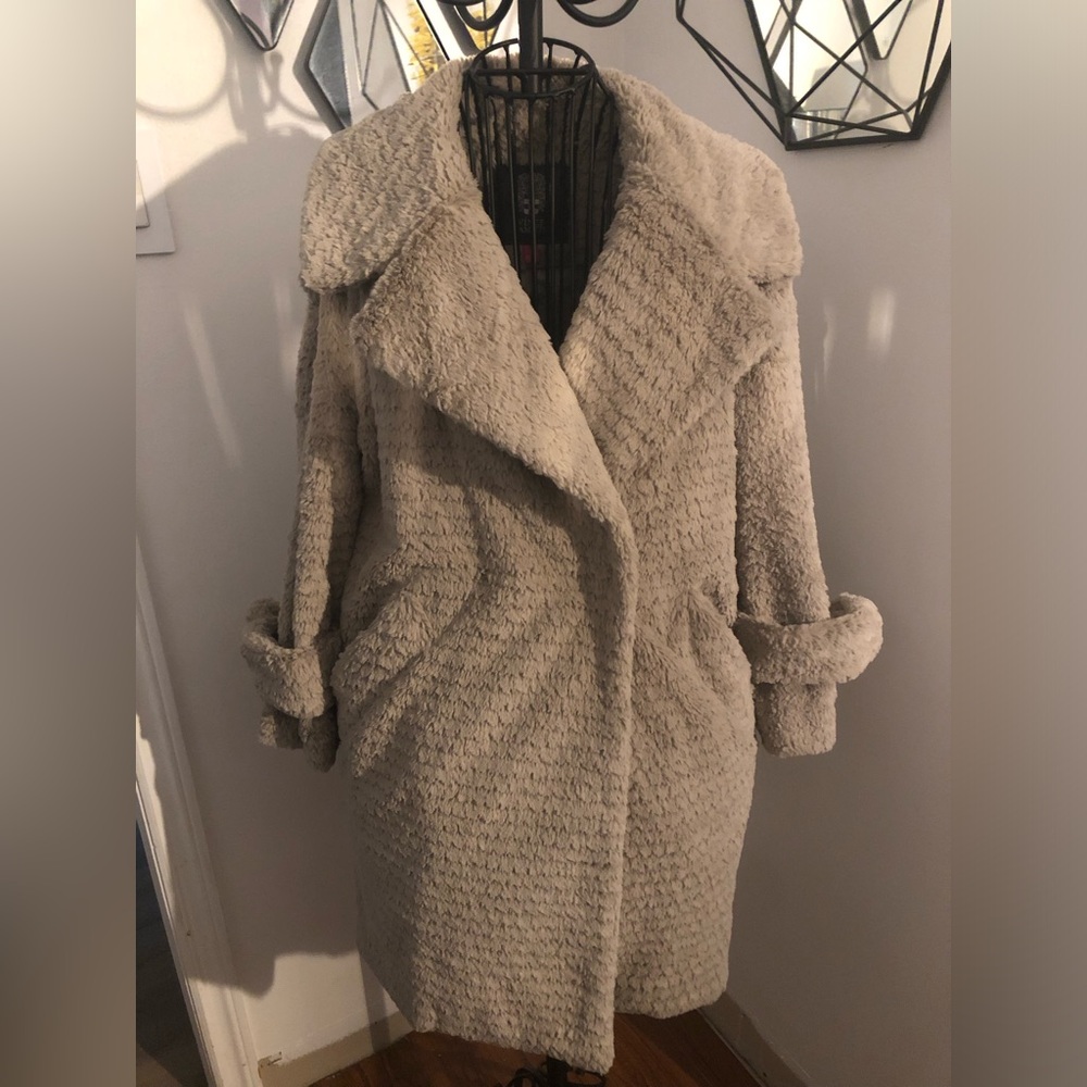Ladies faux fur winter dress coat with 3/4 length sleeves by Vince Camuto